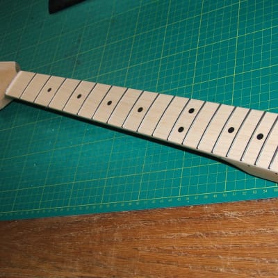 Loaded guitar neck......vintage tuners....22 frets...unplayed....G image 2