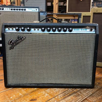 Fender Deluxe Reverb 2-Channel 22-Watt 1x12