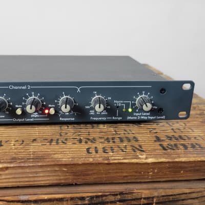 その他 ASHLY XR-1001 Crossover Ashly XR-1001 2-Way Crossover Rental – TC Furlong