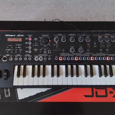 Roland JD-Xi 37-Key Analog/Digital Crossover Synthesizer 2015 - Present - Black