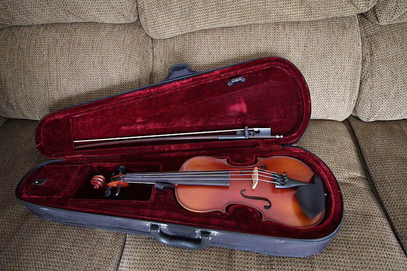 Doreli Model 79 Violin 1/2 size. | Reverb