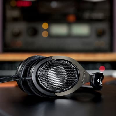Shure - SRH1840 Professional Open Back Headphones (Black) image 6