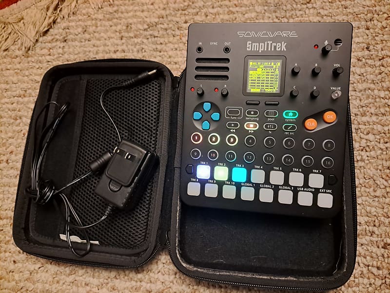 SmplTrek Portable Production Sampler w/Case, Orig Box, 6x Recharagable  Batteries and Battery Charger, Loaded SD Card, and Power Supply