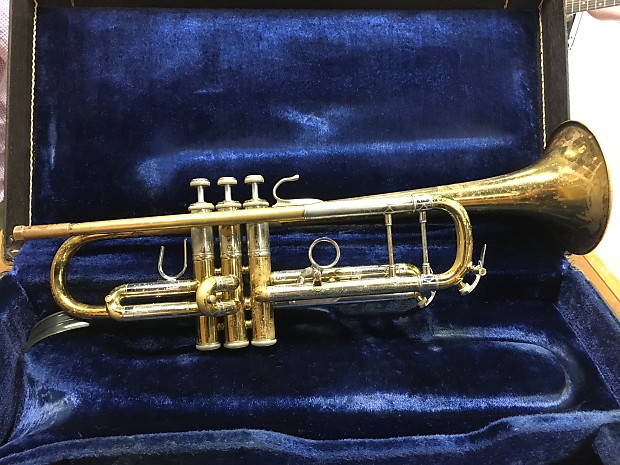 Q1】 Vincent Bach Model 37 トランペット ケース付き 管楽器