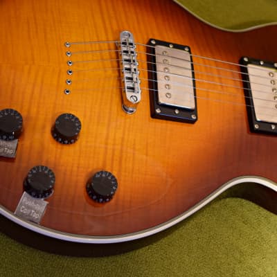 Michael Kelly Patriot Decree Electric Guitar Caramel Burst image 8