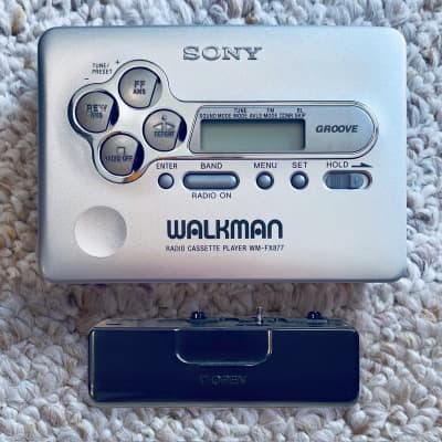 Sony Walkman radio recorder Cassette player WM-F 203 silver 