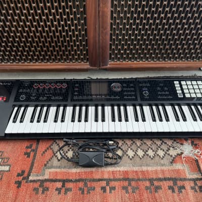 Roland FA-06 61-Key Music Workstation Black Keyboard Digital Piano Combo