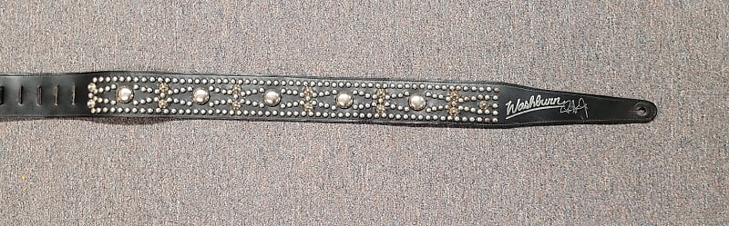 Paul Stanley studded guitar straps - Artists Using It