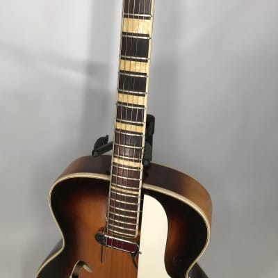 Hoyer archtop guitar 1950s with Dearmond Rythm Chief - carved top and bottom - German vintage image 10