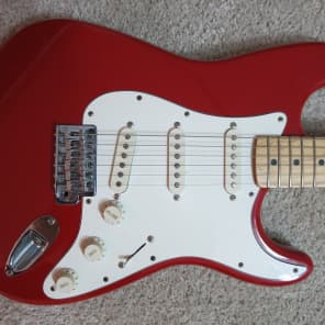Fender strat sales cherry red