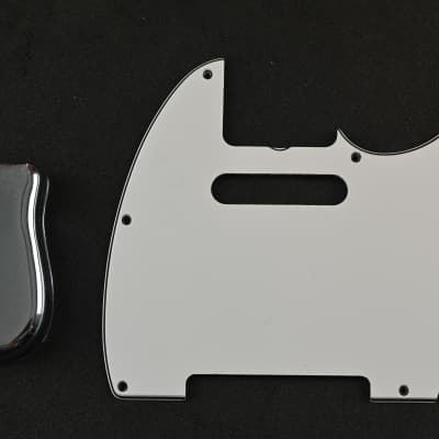 Fender Custom Shop LTD '67 Smug Telecaster CC from 2016 in White with original hardcase image 13
