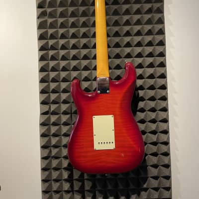 Fender 62 Stratocaster Reissue MIJ flame top image 2