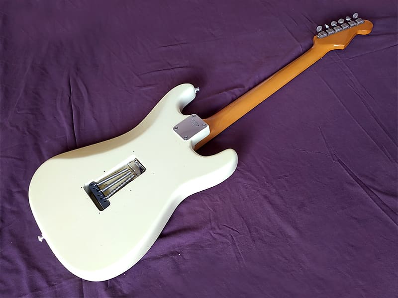 FERNANDES Japan RST-50 The Revival R8 (1984) Zurda (Left