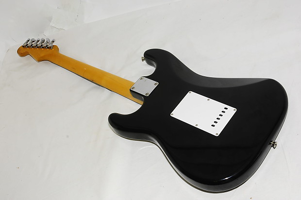 Excellent Fender Japan Black ST-362 Stratocaster Electric