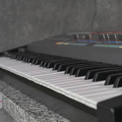 Roland JUNO-106 Programmable Polyphonic Synthesizer in Very Good condition image 7