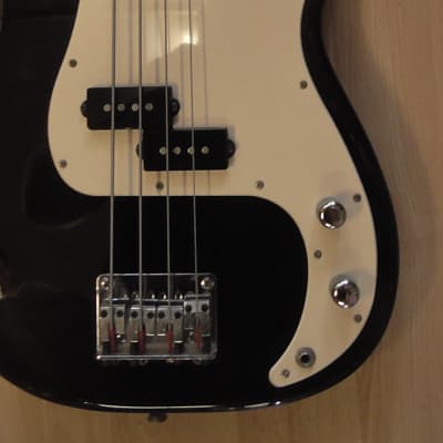 Legend Precision Bass | Reverb