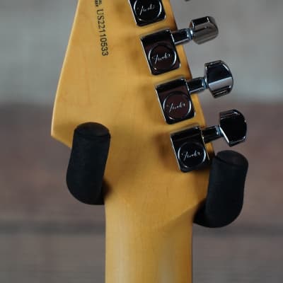 Fender  American Professional II Stratocaster®, Rosewood Fingerboard, 3-Color Sunburst image 8