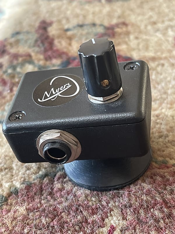 Cajon Conga Bongo acoustic pickup mic Myers Reverb