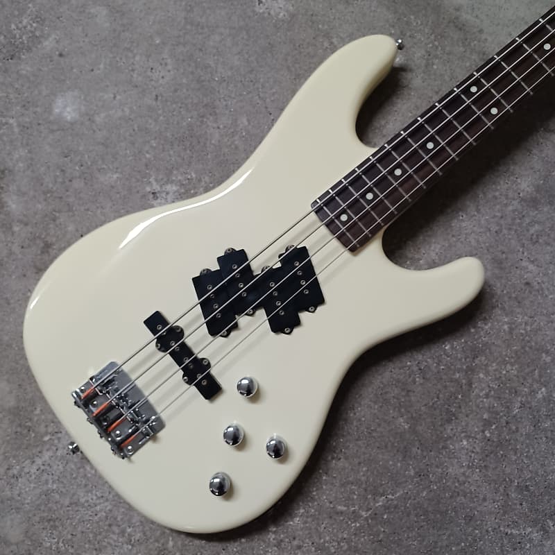 Aria Pro II JPJ-3 PPJ Bass Japan Vintage mid 80s Rare White