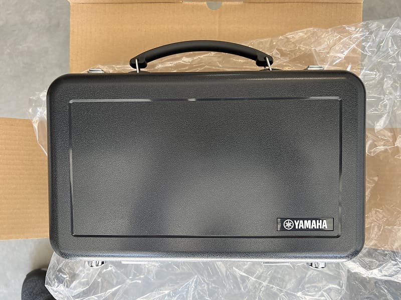 Yamaha CLC180, Yamaha Case Black Reverb