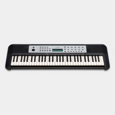 Yamaha YPT-270 Portable Keyboard with Power Supply