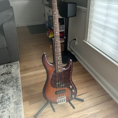 Ernie Ball Music Man Caprice Bass