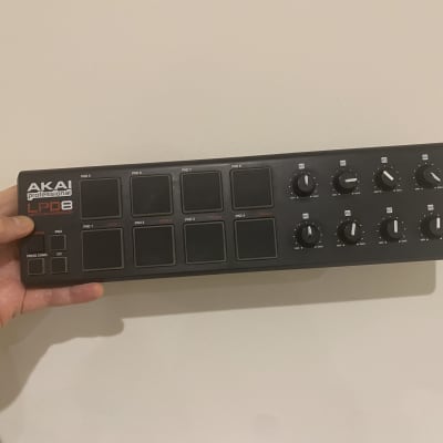 Akai LPD8 MKII MIDI Pad Controller 2022 - Present - Black