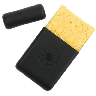 Planet Waves Small Instrument Humidifier image 1