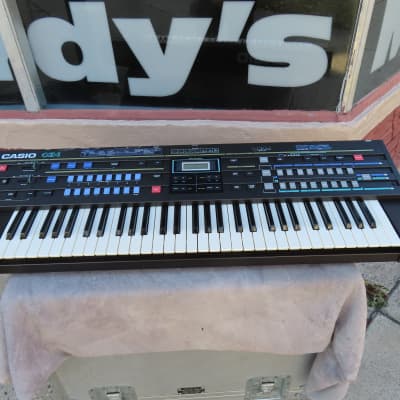 CASIO CZ-1 SYNTHESIZER 61 KEY POLYPHONIC KEYBOARD near MINT w/ COVER