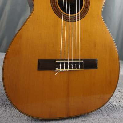 Kiso Suzuki classical guitars for sale in Canada | guitar-list