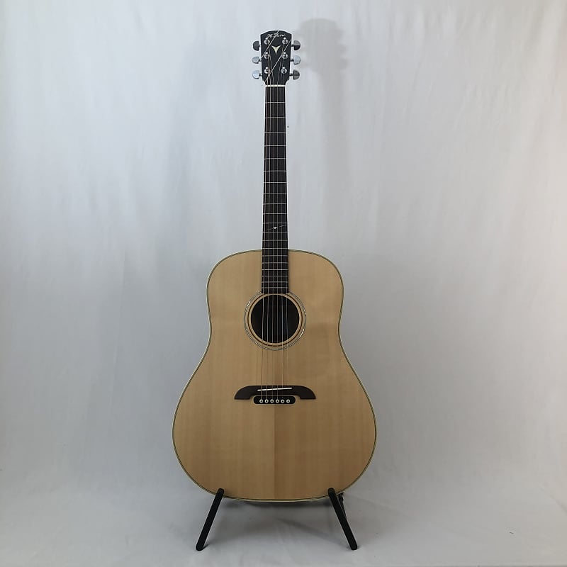 YAIRI DY40 OVT (2010) 60263 Dreadnaught, satin, open pore, in softcase by  Ortega. Made in Japan. | Reverb