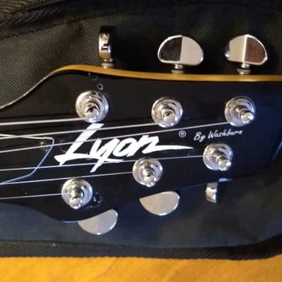 Lyon Travel Guitar w/ Built in Amp & Speaker image 7
