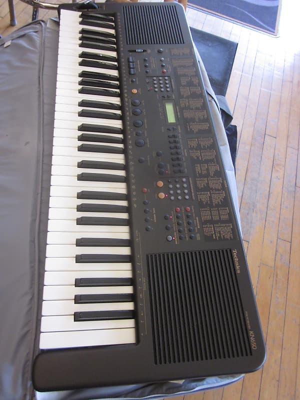 Technics PCM Keyboard SX-KN650 61-Keys w/ Original Case
