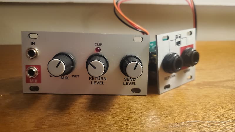 Intellijel Pedal I/O 1U High Impedance Send / Return with | Reverb
