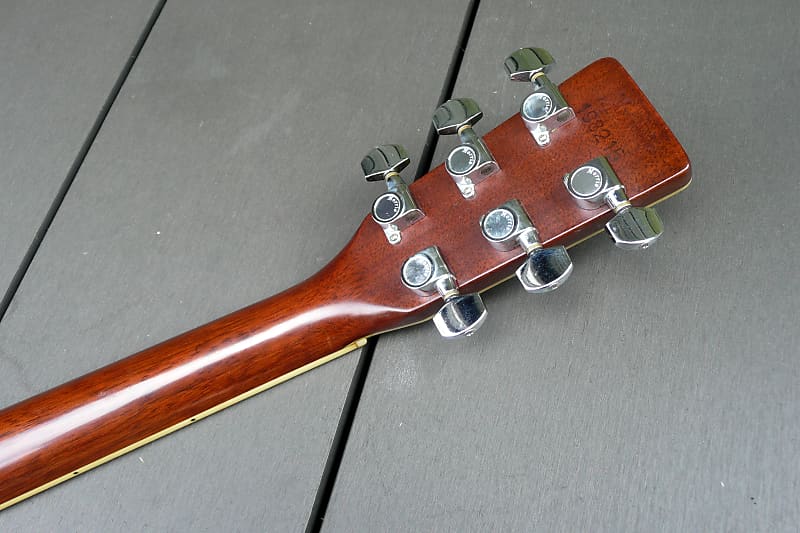 Morris LF-5 Jakaranda 