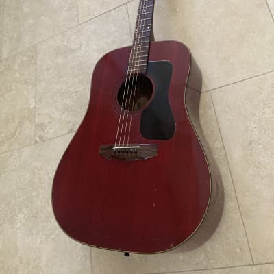Guild D-25 1975 - Cherry Red with Original Case for sale