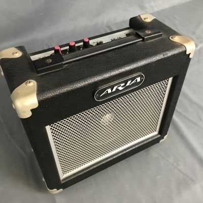 アンプ bass amplifier AB-10 ARIA Aria AB-10 Bass Amplifier | Reverb