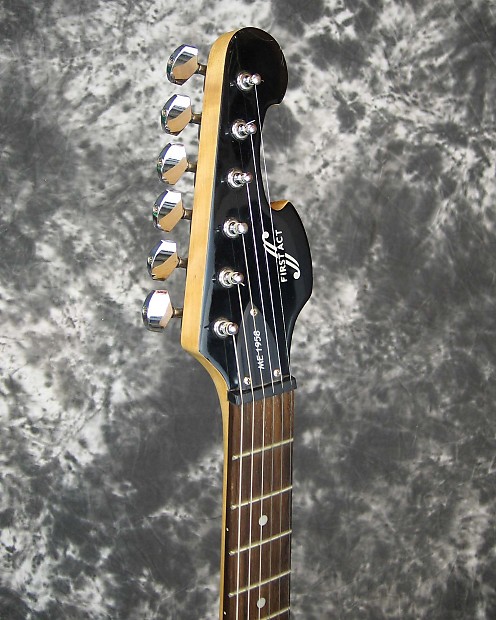 VG used First Act ME 1958 1 2 scale electric guitar
