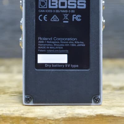 Boss DD-8 Digital Delay 10 Delay Types with Looper Stereo Delay Effect Pedal image 4