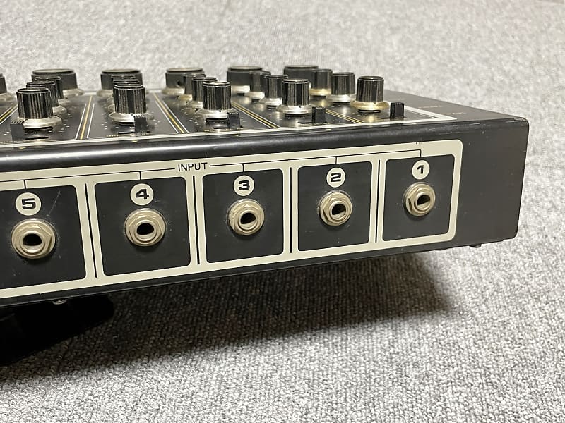 BOSS KM-6B ミキサー 動作品だがジャンク扱い 送料無料 BOSS KM-6B ミキサー 動作品だがジャンク扱い 送料無料の通販 by