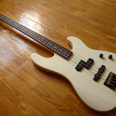 Fernandes PJ-60 : HOTELAdriano
