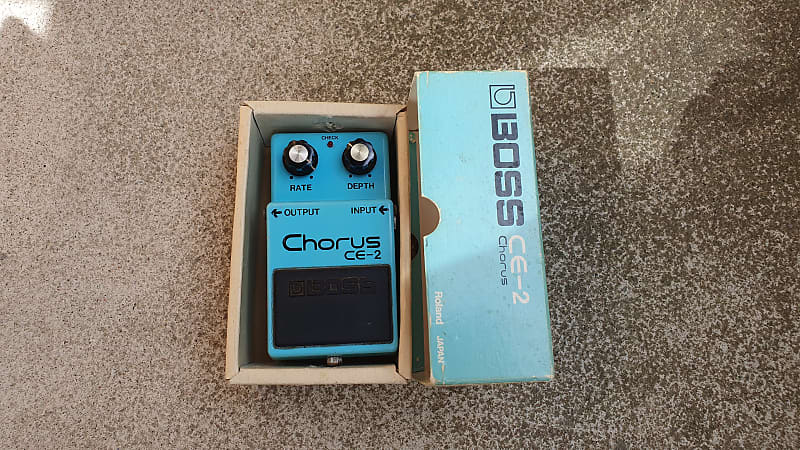 Boss CE-2