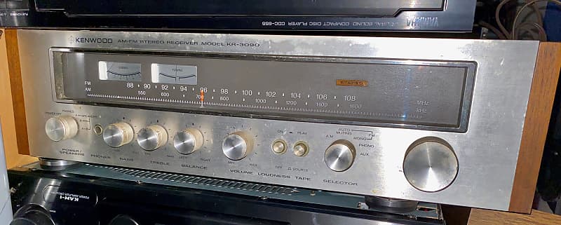 Kenwood KR-3090 Stereo Receiver 26 Watts Per Channel  			