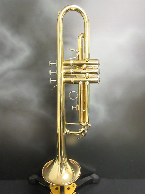 Bach Aristocrat TR600 Student Trumpet w/ Original Hardshell Case