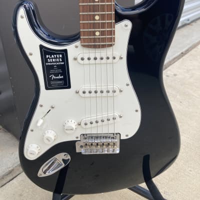 Fender Player Stratocaster Strat Left-Handed with Pau Ferro Fretboard 2019 - Present - Black left handed lefty electric guitar image 5