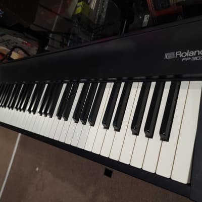 Roland FP-30X 88-Key Digital Portable Piano 2020 - Present - Local Pickup Only