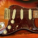 Fender Stevie Ray Vaughan Stratocaster with Pau Ferro Fretboard 2022 - 3-Color Sunburst