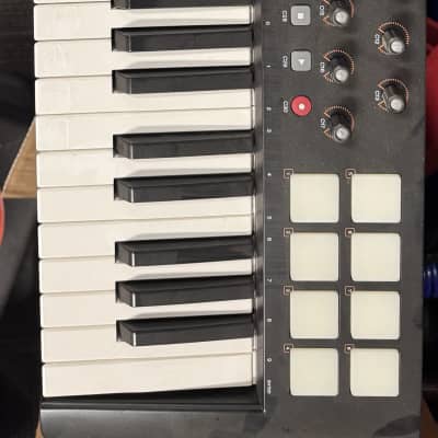 M-Audio Oxygen 49 MKIV MIDI Keyboard Controller 2016 - 2020 - Black