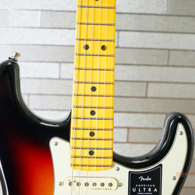 Fender American Ultra Stratocaster with Maple Fretboard - Ultraburst image 3