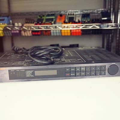 Roland GP-8 Guitar Multi Effects Processor